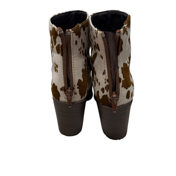 Qupid Brown and White Heeled Boots - Picture 3 of 3